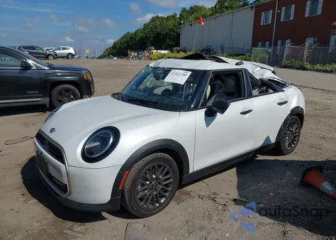 2025 Mini Hardtop Cooper from USA, damaged, VIN WMW43GD06S2X37266